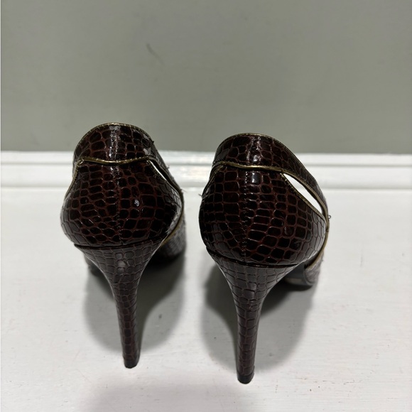 Charlotte Russe Women’s Brown/Gold Stiletto Heels-size 8 - Picture 8 of 11